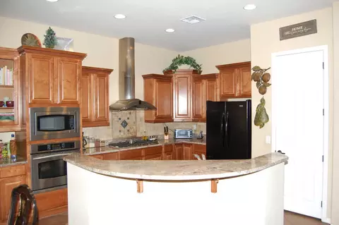 3978 E Herrera Dr, Phoenix, AZ 85050 photo 3