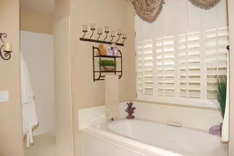 3978 E Herrera Dr, Phoenix, AZ 85050 photo 9