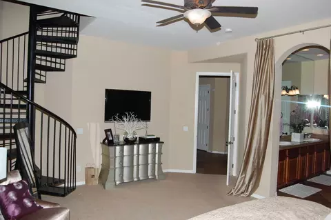 3978 E Herrera Dr, Phoenix, AZ 85050 photo 7