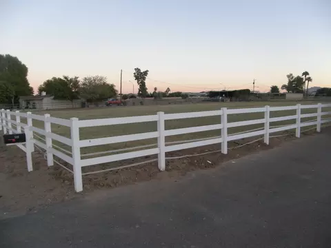 717 E Pony Ln, Gilbert, AZ 85295 photo 1
