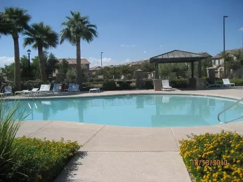 1963 S Starling Dr, Gilbert, AZ 85295 photo 3