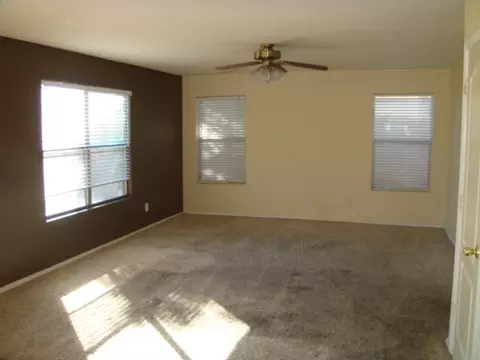 2231 S Peppertree Dr, Gilbert, AZ 85295 photo 5
