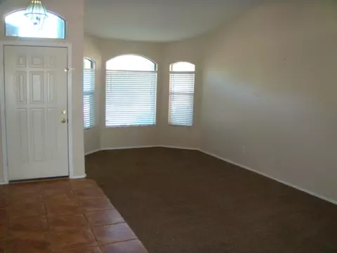 2231 S Peppertree Dr, Gilbert, AZ 85295 photo 6