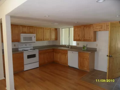 3702 E Vineyard Rd, Phoenix, AZ 85042 photo 3