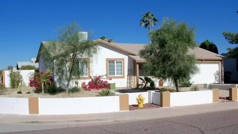4016 E Crocus Dr, Phoenix, AZ 85032 photo 2