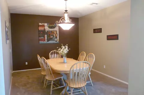 1569 E Iris Dr, Chandler, AZ 85286 photo 4