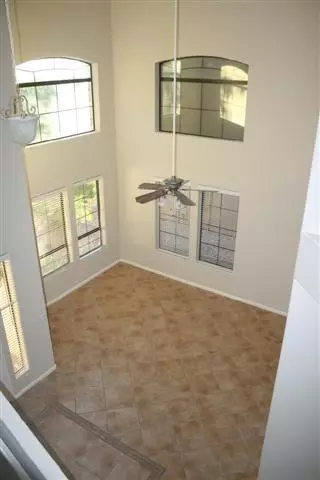 640 E Betsy Ln, Gilbert, AZ 85296 photo 5