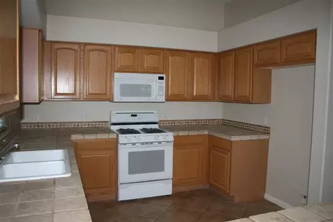 640 E Betsy Ln, Gilbert, AZ 85296 photo 10