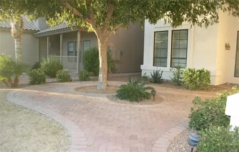 640 E Betsy Ln, Gilbert, AZ 85296 photo 2