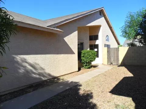 1744 E Carter Rd, Phoenix, AZ 85042 photo 9