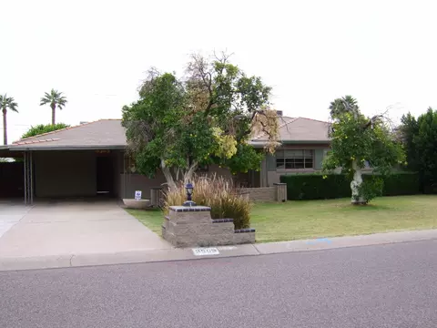 3909 E Glenrosa Ave, Phoenix, AZ 85018 photo 1