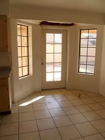 1227 E Michelle Dr, Phoenix, AZ 85022 photo 6