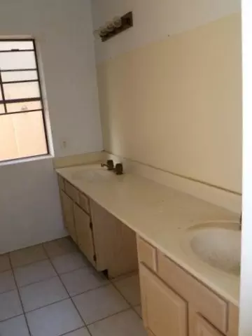 1227 E Michelle Dr, Phoenix, AZ 85022 photo 12