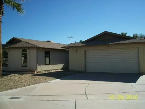 4757 E Pearce Rd, Phoenix, AZ 85044 photo 1