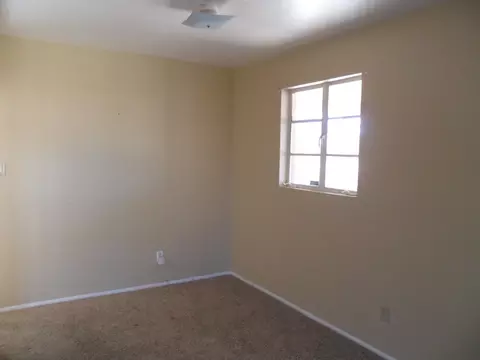 2 E Piedmont Rd, Phoenix, AZ 85042 photo 4