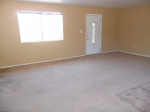 2 E Piedmont Rd, Phoenix, AZ 85042 photo 6