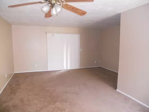 1018 E Cheryl Dr, Phoenix, AZ 85020 photo 2