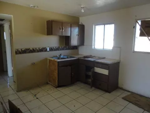 1308 E Grove St, Phoenix, AZ 85040 photo 8