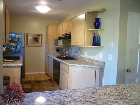 342 E Orange Dr, Phoenix, AZ 85012 photo 5