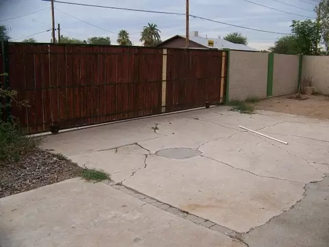 3145 W Berkeley Rd, Phoenix, AZ 85009 photo 14