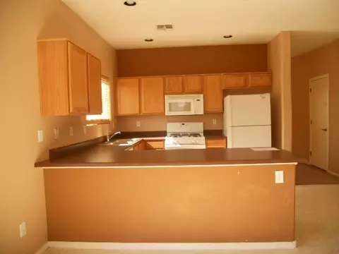 1409 S Baldwin Loop, Coolidge, AZ 85128 photo 3