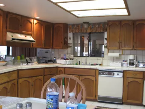 1810 E Turquoise Ave, Phoenix, AZ 85020 photo 2