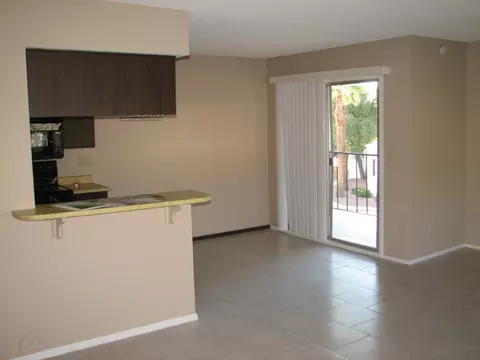 827 E Joan D Arc Ave, Phoenix, AZ 85022 photo 4