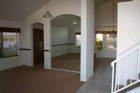 2833 E Hononegh Dr, Phoenix, AZ 85050 photo 3