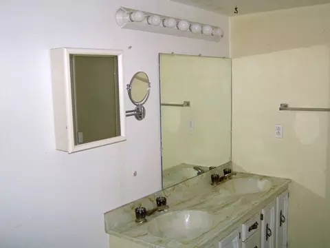 610 E Montebello Ave #33a, Phoenix, AZ 85012 photo 6