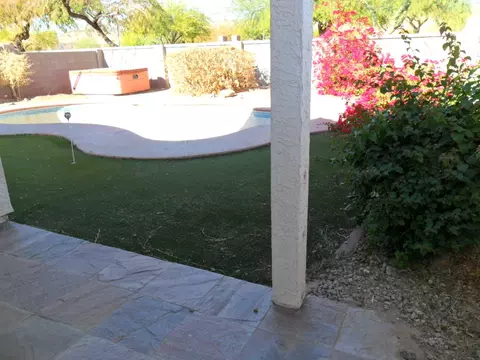 2706 E Redwood Ln, Phoenix, AZ 85048 photo 3