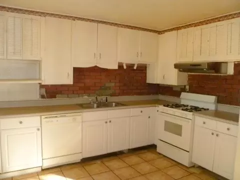 902 E Carter Rd, Phoenix, AZ 85042 photo 5