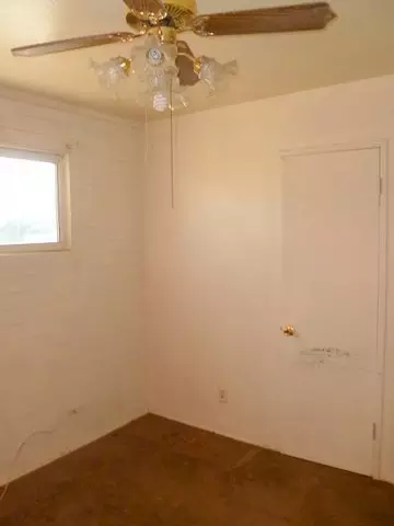 902 E Carter Rd, Phoenix, AZ 85042 photo 9