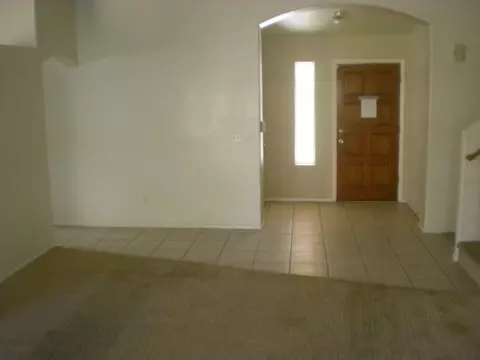 1024 E Vaughn Ave, Gilbert, AZ 85234 photo 2