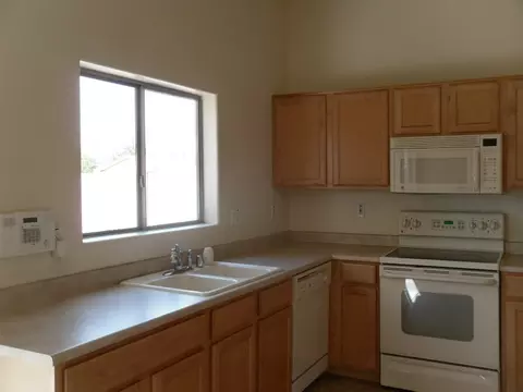 6034 S 16th Ln, Phoenix, AZ 85041 photo 12