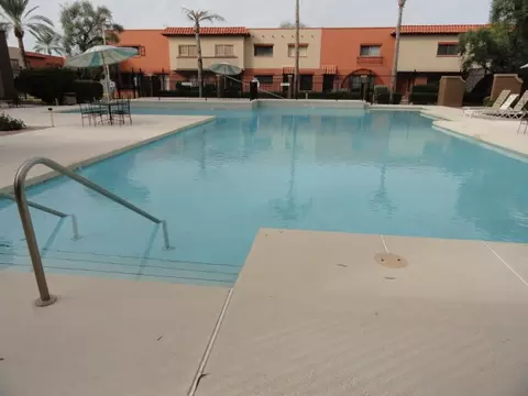 2916 E Clarendon Ave, Phoenix, AZ 85016 photo 3