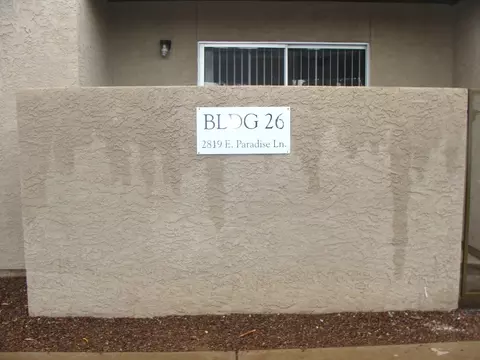 2819 E Paradise Ln, Phoenix, AZ 85032 photo 1
