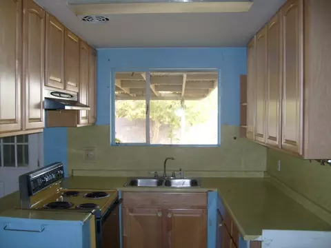 2945 N 40th Ave, Phoenix, AZ 85019 photo 4