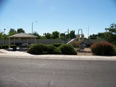 1644 E Knoll Cir, Mesa, AZ 85203 photo 3