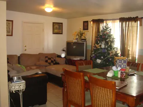 1907 E Pleasant Ln, Phoenix, AZ 85042 photo 2