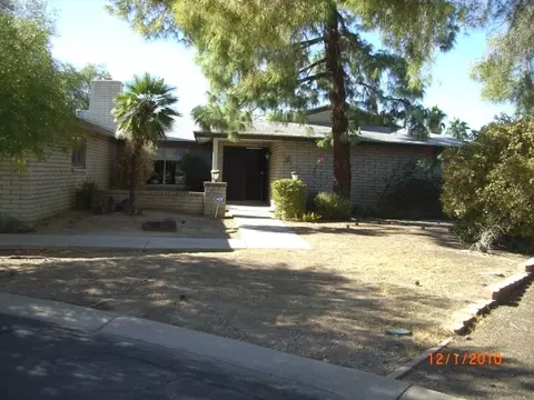3001 E Calaveros Dr, Phoenix, AZ 85028 photo 3