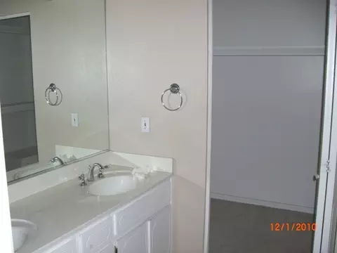 3001 E Calaveros Dr, Phoenix, AZ 85028 photo 9