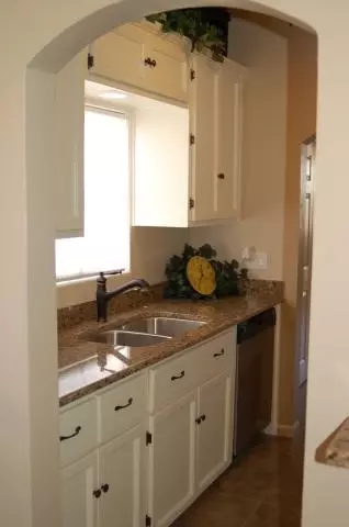 2734 E Amelia Ave, Phoenix, AZ 85016 photo 9