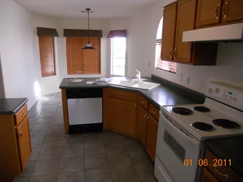1247 S Cardinal St, Gilbert, AZ 85296 photo 2