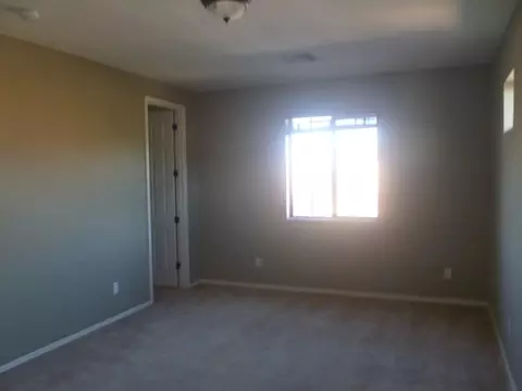 6927 E Scarlet Cir, Mesa, AZ 85207 photo 9