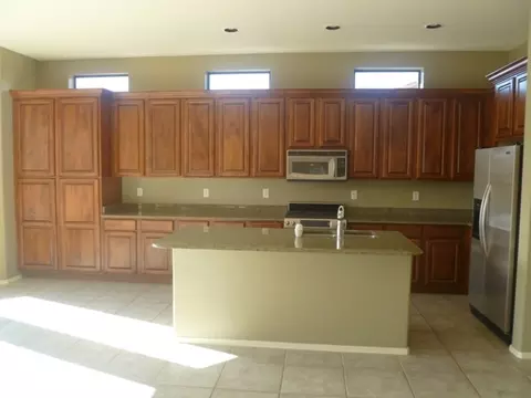 6927 E Scarlet Cir, Mesa, AZ 85207 photo 2