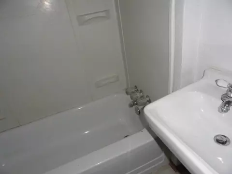 1717 E Cheery Lynn Rd, Phoenix, AZ 85016 photo 2