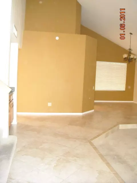 988 E Divot Dr, Tempe, AZ 85283 photo 4