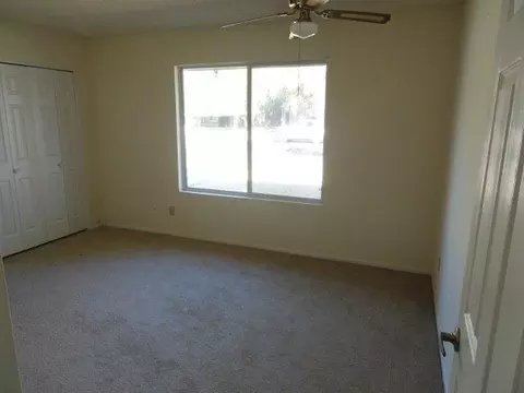 4645 E Beverly Ln, Phoenix, AZ 85032 photo 4
