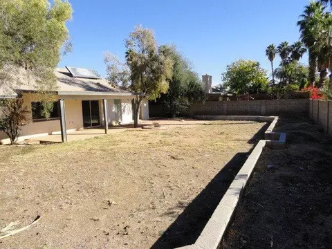 4645 E Beverly Ln, Phoenix, AZ 85032 photo 9
