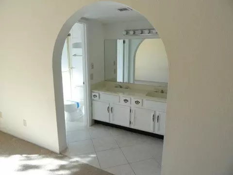 4645 E Beverly Ln, Phoenix, AZ 85032 photo 2